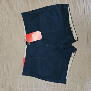 LAST CHANCE Ladies shorts The North Face brand new size 14 for $17